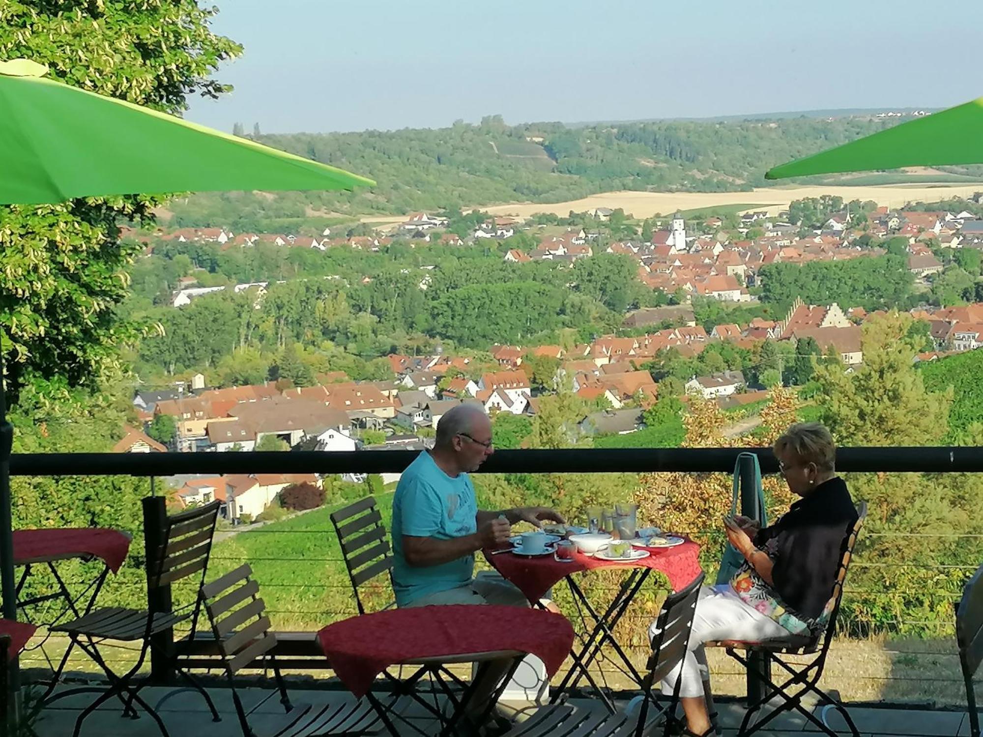Kirschberghof Gaestehaus Und Weinverkauf Sommerhausen Ngoại thất bức ảnh